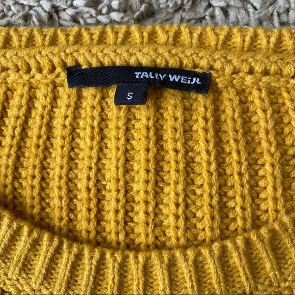 Women's Tally WeiJL Turmeric Crew Neck Knit Braided Cable Sweater - Picture 2 of 6